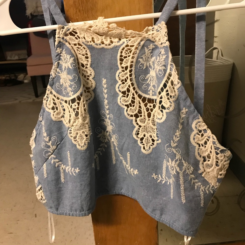Crop top